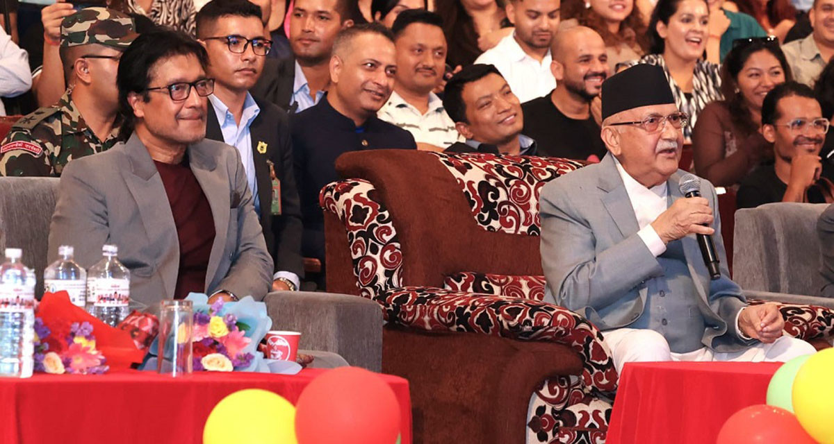 युथ कन्क्लेभमा युवाको प्रश्नमा प्रधानमन्त्री ओलीको उत्तर, ‘देश विकासको आशा गर्न र भर पनि पर्नु’
