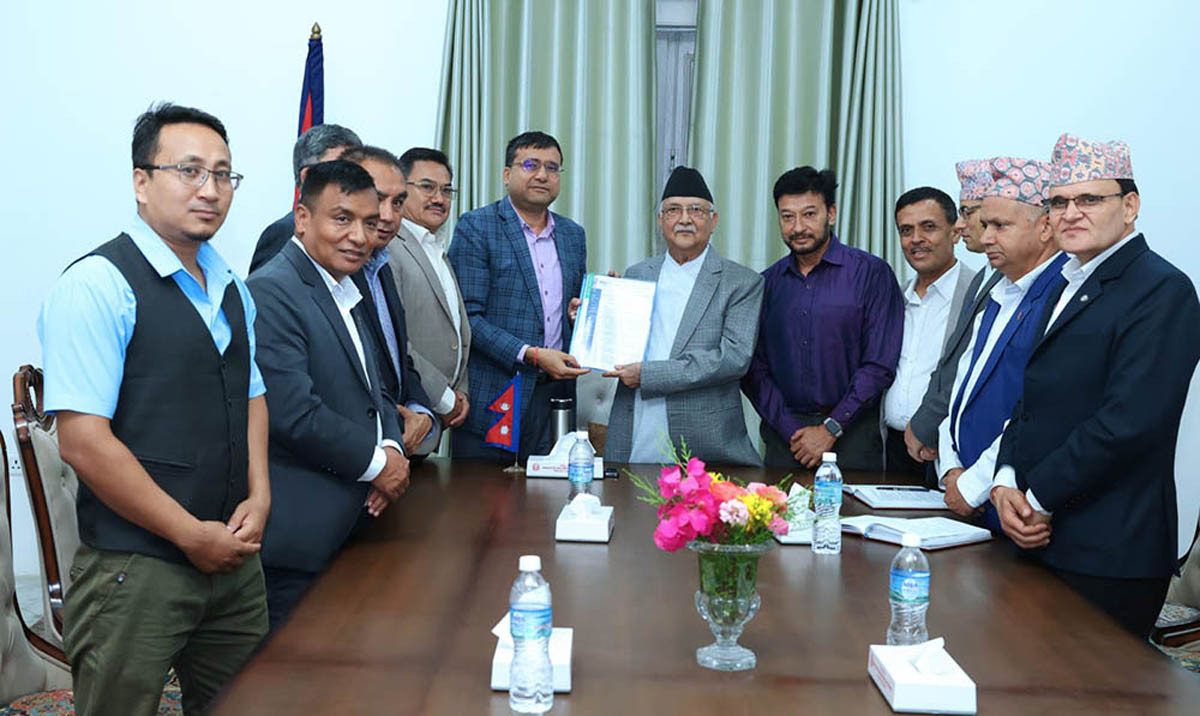 उत्पादनमूलक क्षेत्रमा प्राथमिकता दिन घरजग्गा व्यवसायीलाई प्रधानमन्त्रीको आग्रह