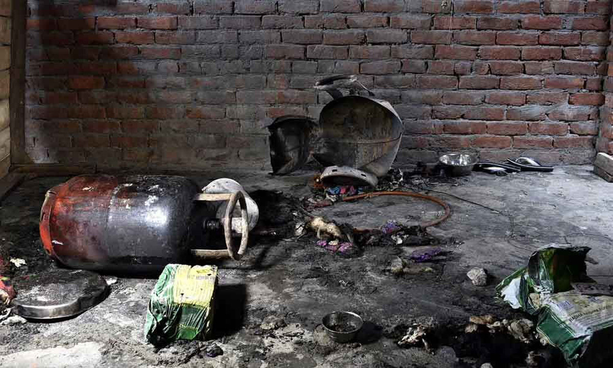 सानदार मःमः सेन्टरमा ग्यास सिलिन्डर विस्फोट : सात जना आइसियूमा