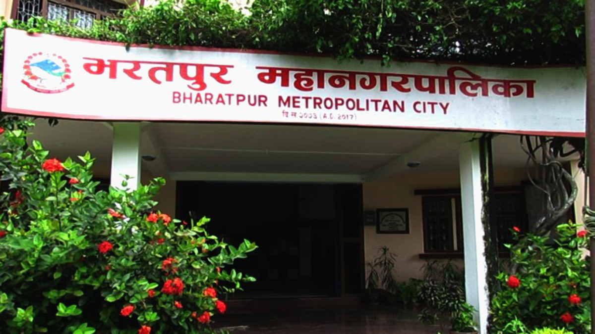 भरतपुर महानगरमा दुई अर्बभन्दा बढीको क्षति, २६ वटा गाडी जले