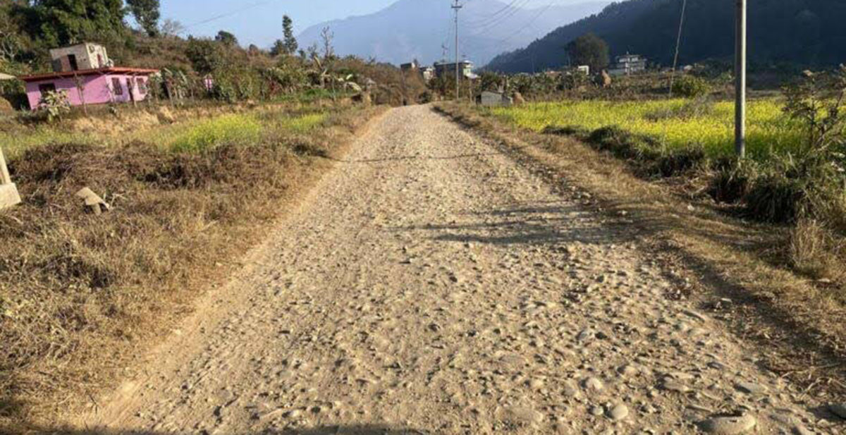 इनरुवा—कप्ताङगञ्ज सडक निर्माणको ठेक्का तोडियो