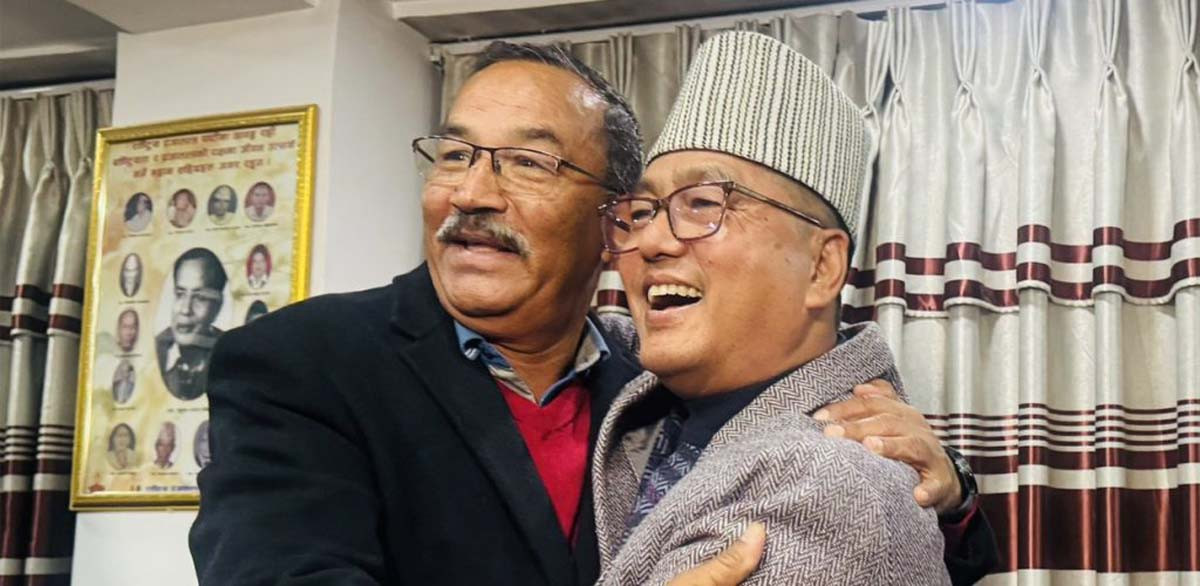 राप्रपामा विलय हुँदै राप्रपा नेपाल, चार वर्षपछि कमल थापा  मूलघरमै फर्किए