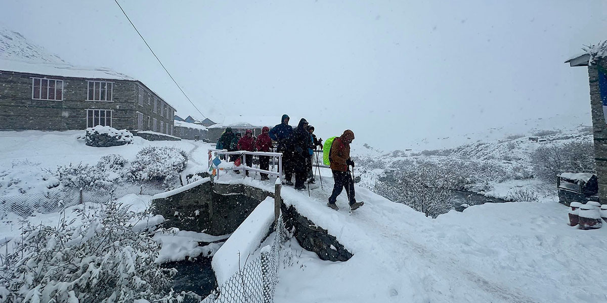 हिमाली जिल्लामा जताततै हिमपात : मध्यपहाडी लोकमार्ग अवरुद्ध, जनजीवन प्रभावित
