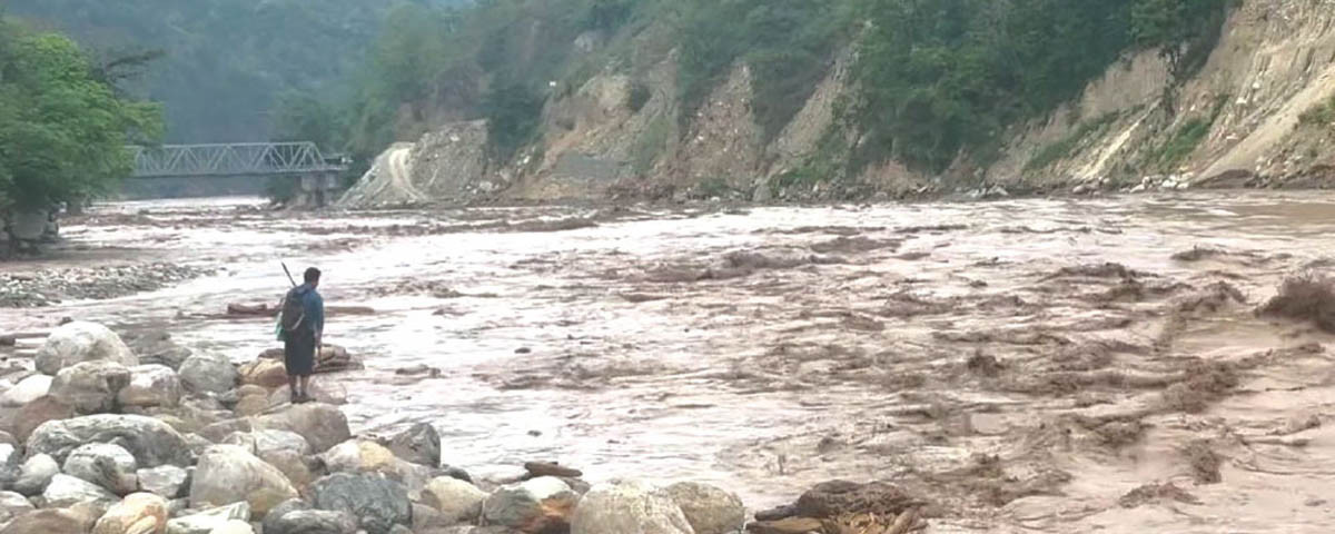 ताप्लेजुङमा बाढीको कहर : चार जलविद्युत् आयोजना ठप्प, करोडौँ क्षतिको अनुमान